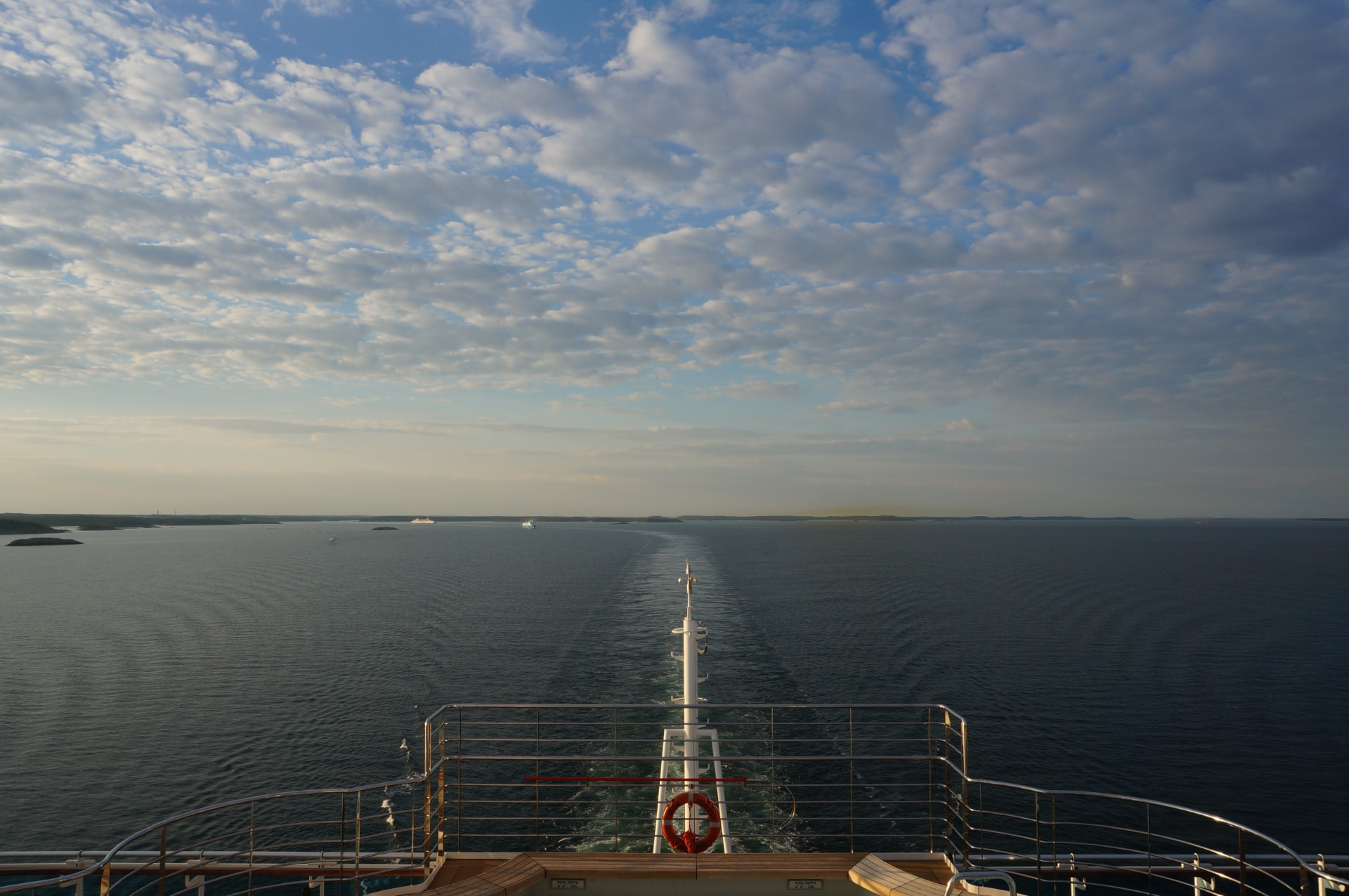 Från Nynäshamns hamn reser du enkelt vidare till Gotland, Gotska Sandön, Polen, Tyskland och flera av skärgårdens öar.